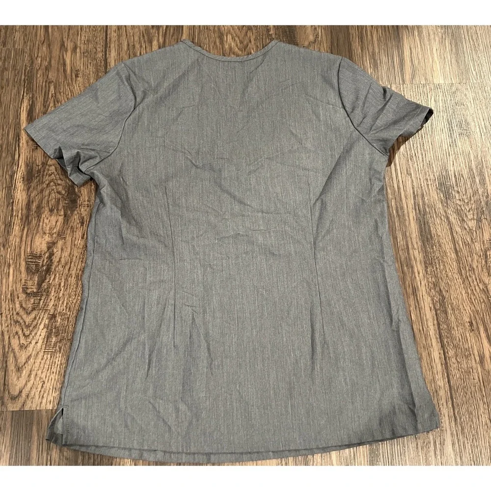 Figs scrub top